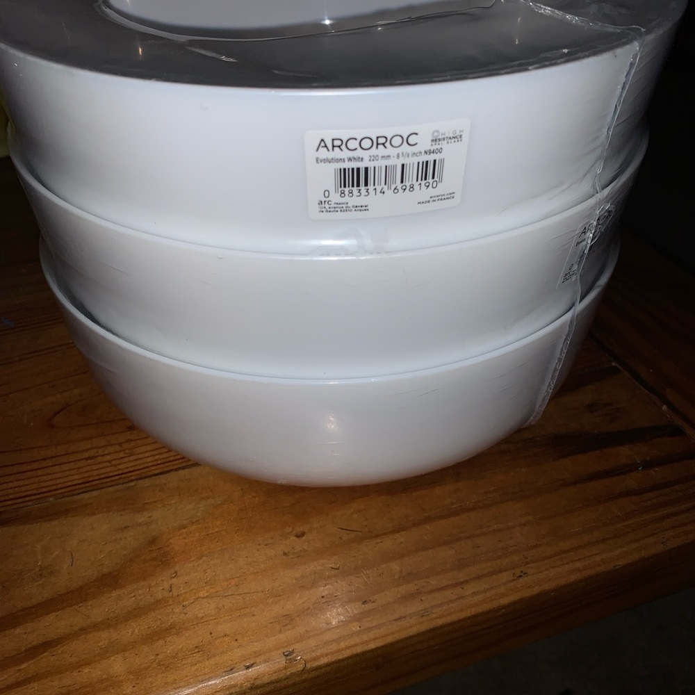 Arcoroc N9400 Evolutions 2.1 Qt. White Round Opal Glass Serving Bowl / 3 bowls